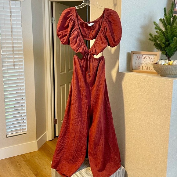 ASTR the Label Crinkled Cutout Jumpsuit - Size Small - Picture 6 of 14